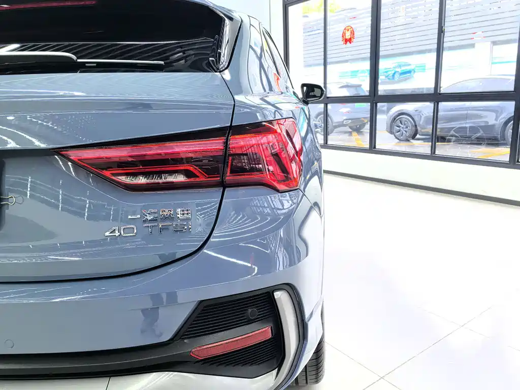 Audi Q3 Sportback 2021 — фото 18