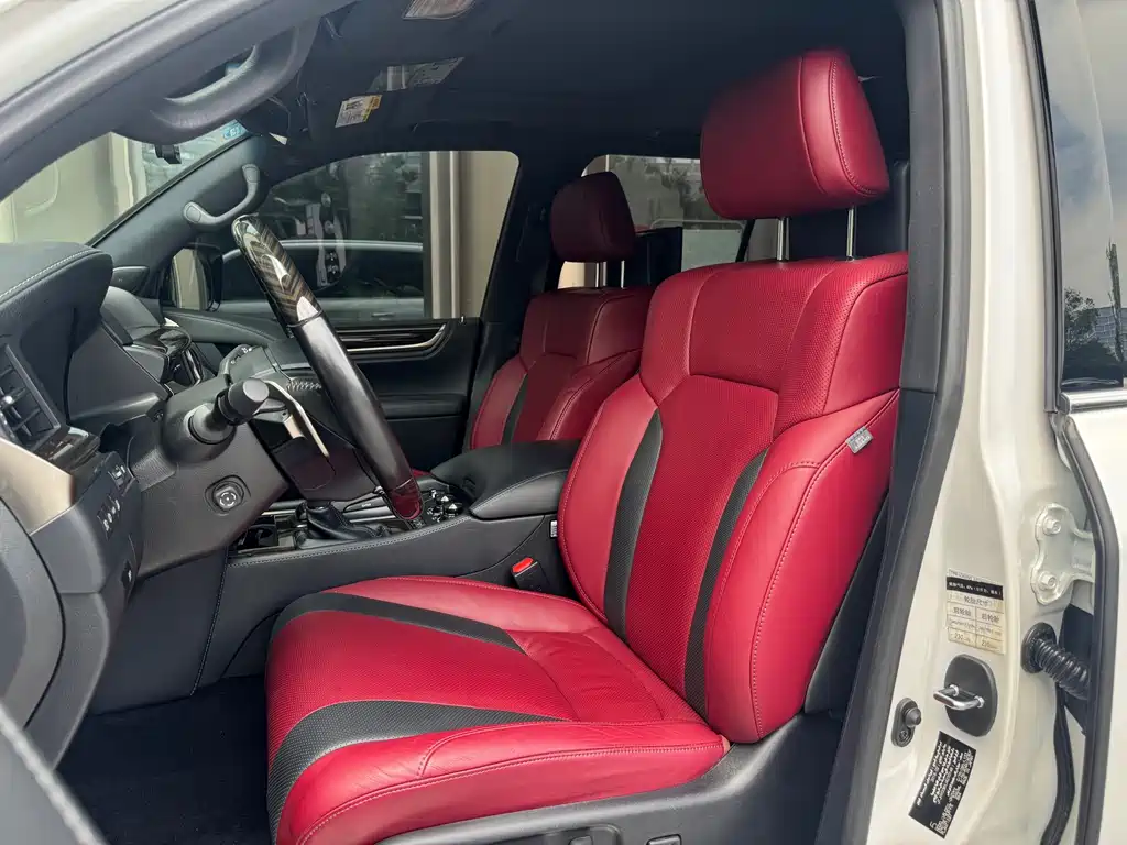 Lexus LX 2019 — фото 12