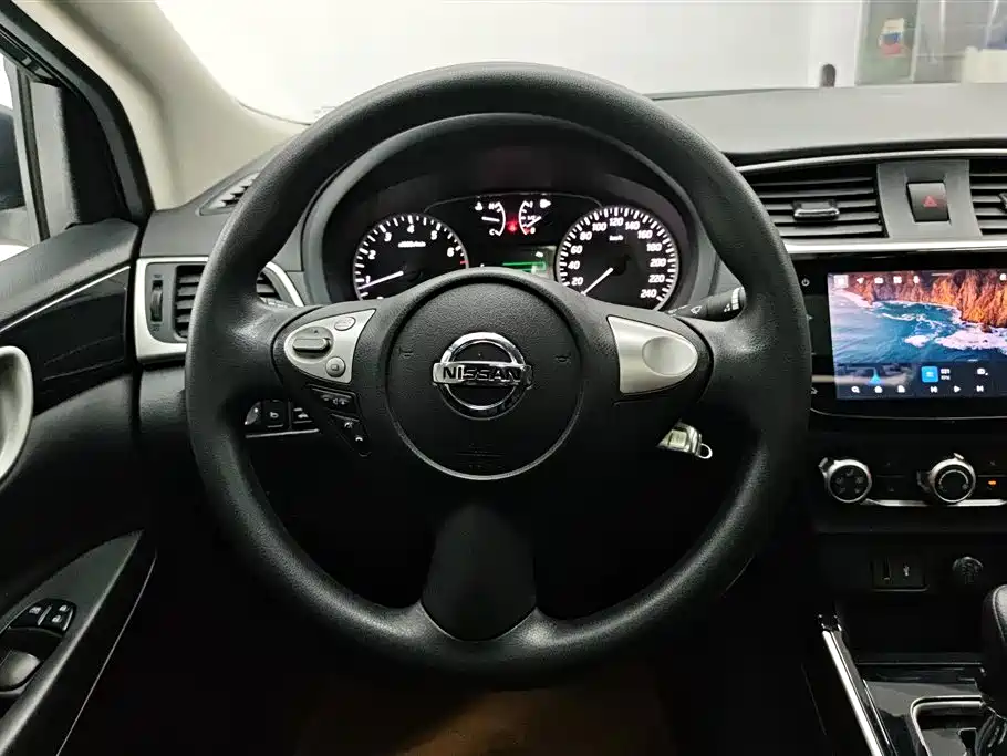 Nissan Sylphy 2021 — фото 14