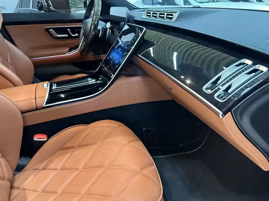 Mercedes-Benz Maybach S-Class 2023 — фото 15