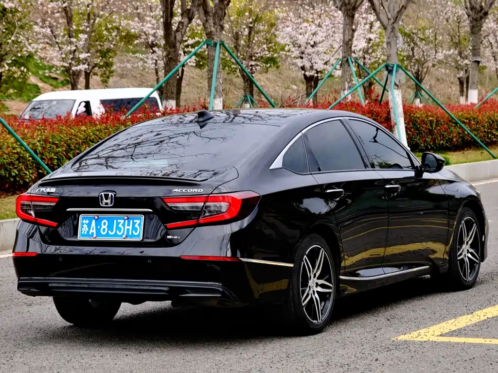 Honda Accord 2023 — фото 13