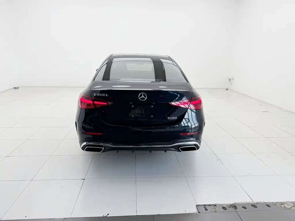 Mercedes-Benz C-Class 2023 — фото 8