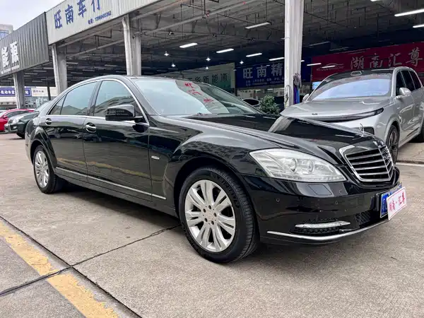 Mercedes-Benz S-Class 2013