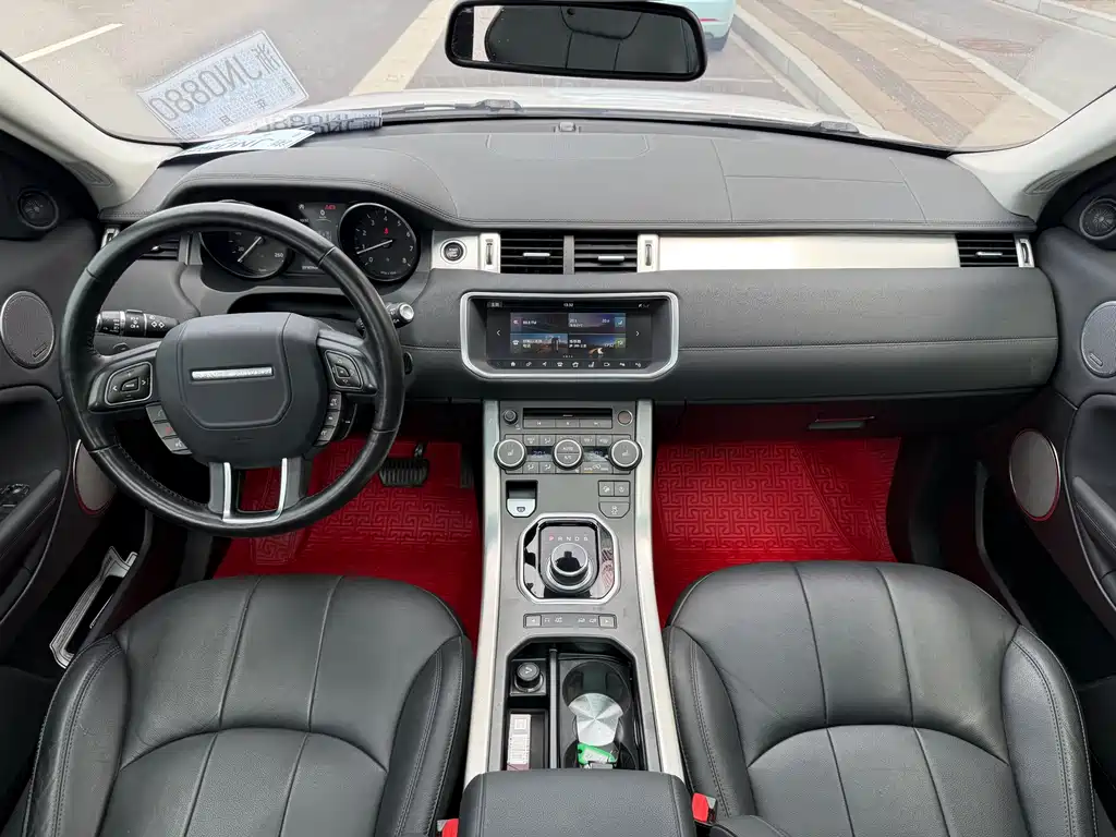 Land Rover Evoque 2018 — фото 14