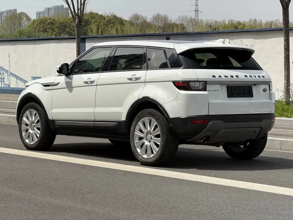 Land Rover Evoque 2018 — фото 3