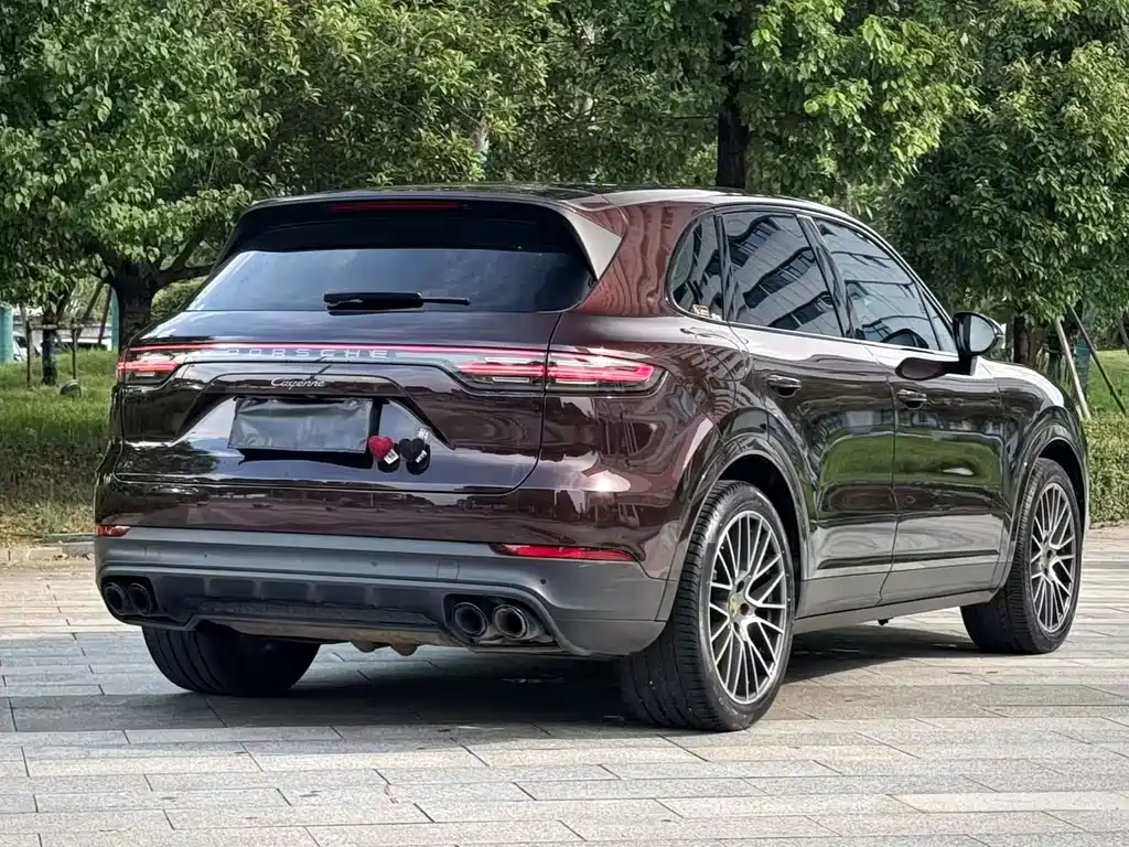 Porsche Cayenne 2023