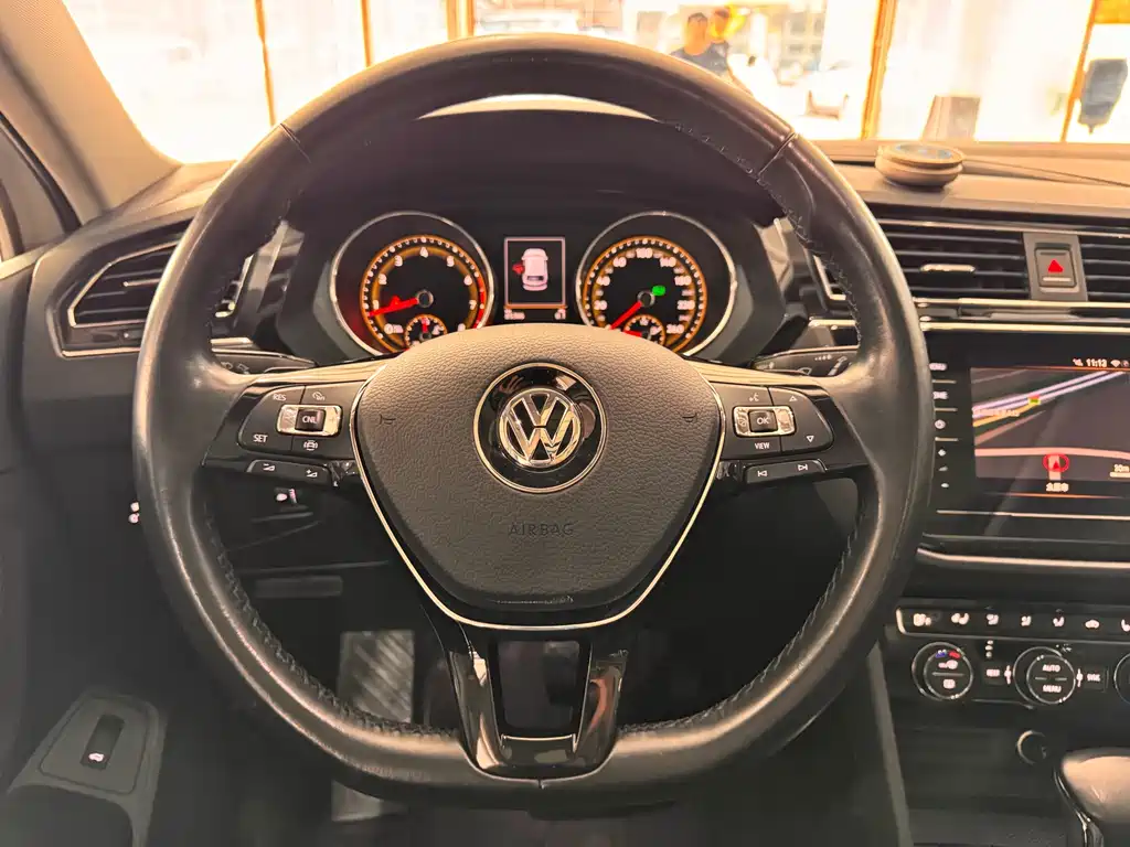 Volkswagen Tiguan L 2019 — фото 11