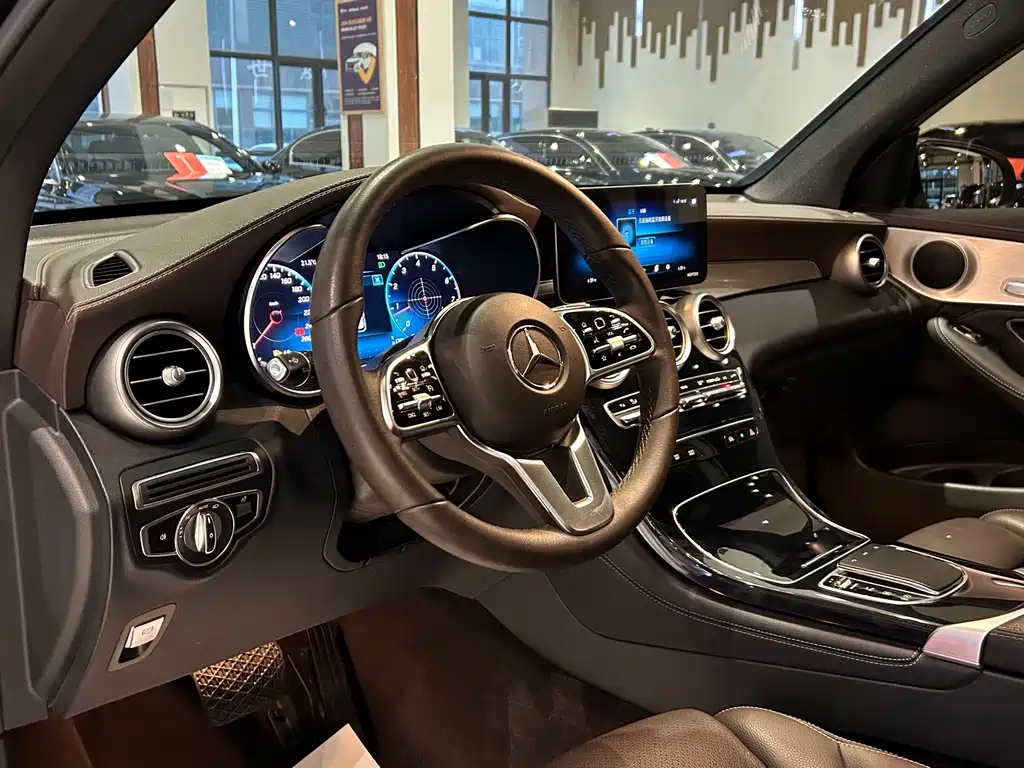 Mercedes-Benz GLC 2020 — фото 5