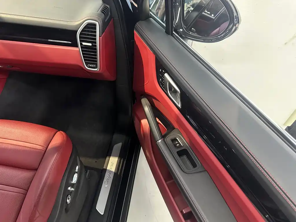 Porsche Cayenne Hybrid 2023 — фото 13