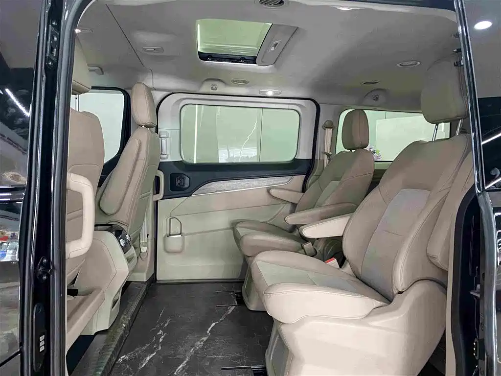 Ford Tourneo 2023 — фото 8
