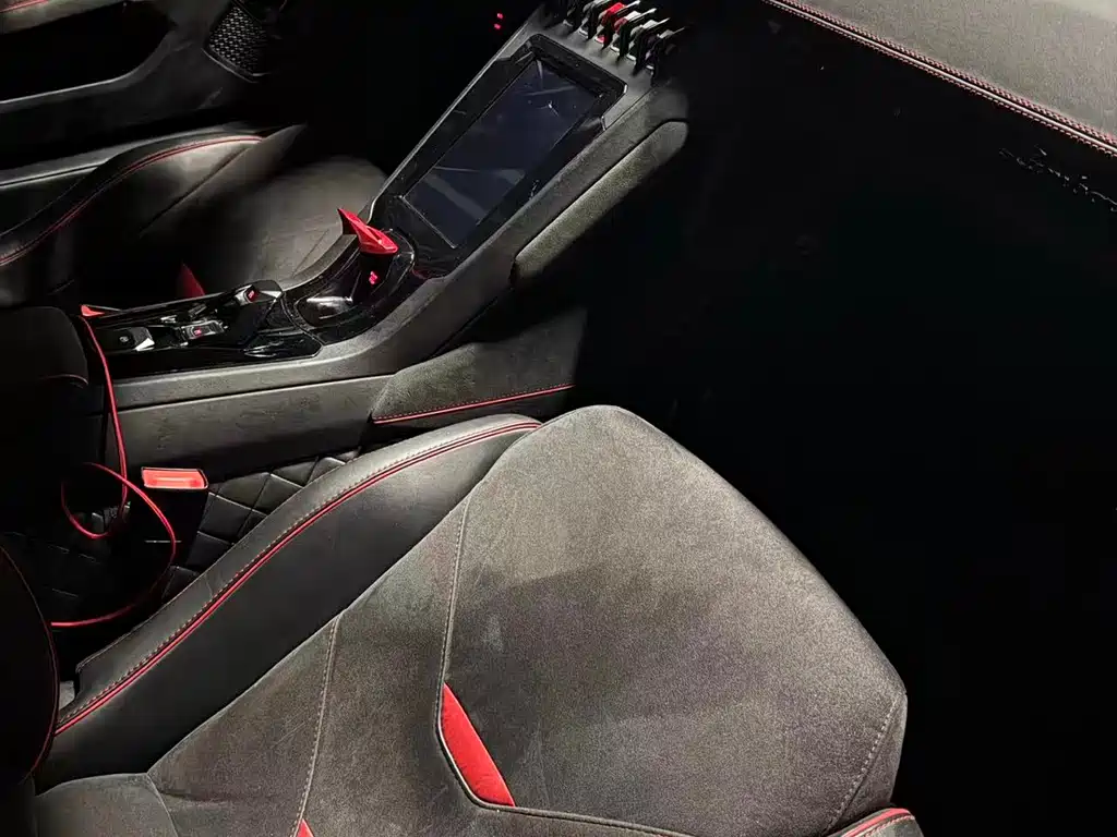 Lamborghini Huracán 2021