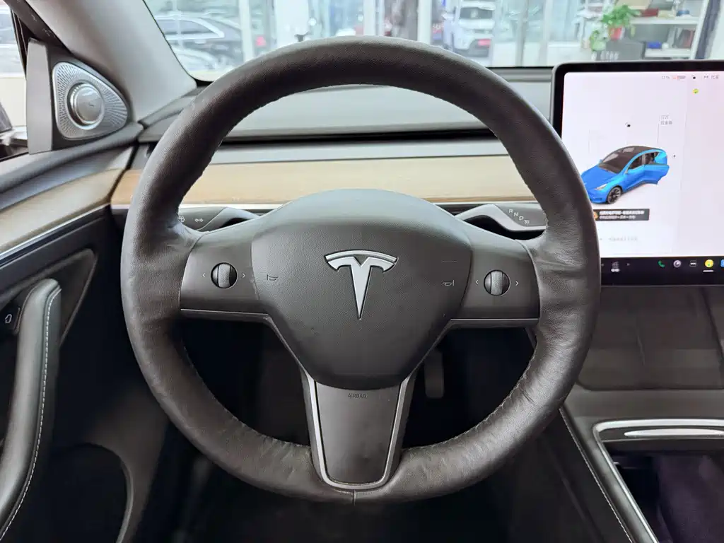 Tesla Model Y 2021 — фото 12