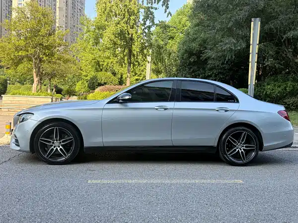 Mercedes-Benz E-Class 2018