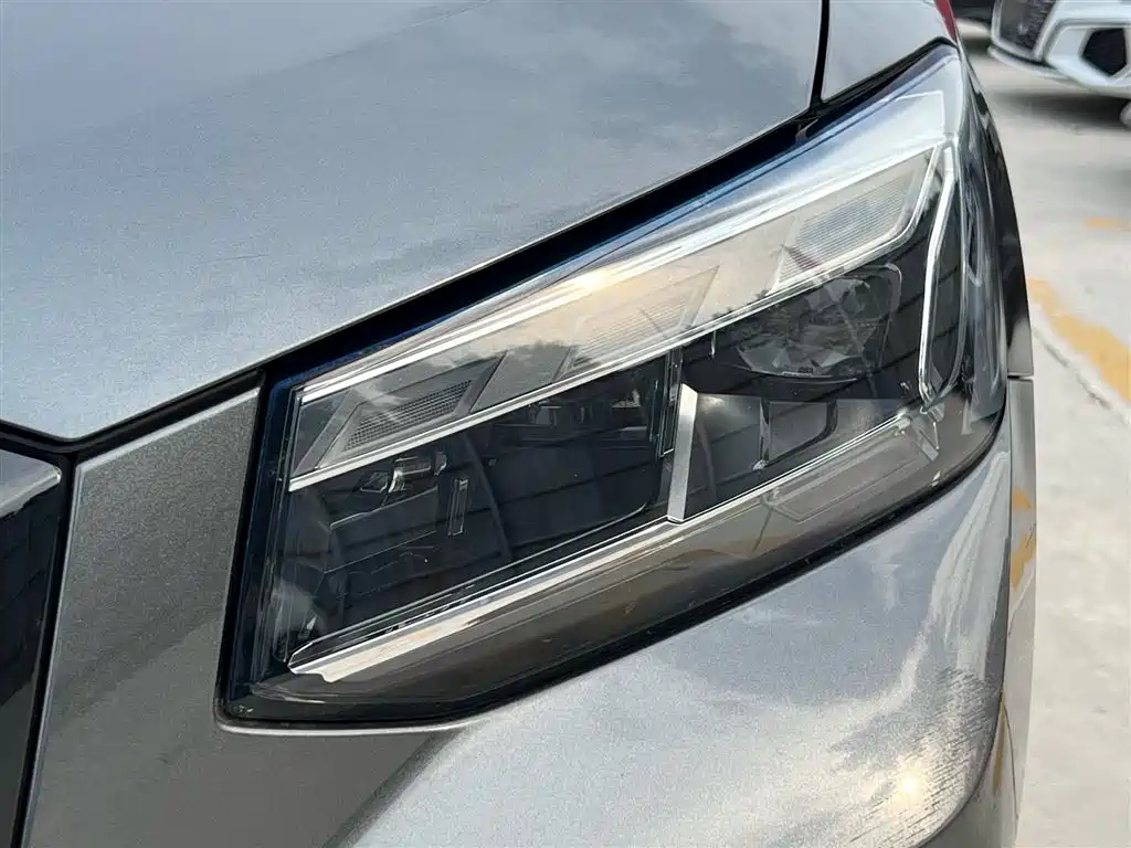 Audi Q2L 2022