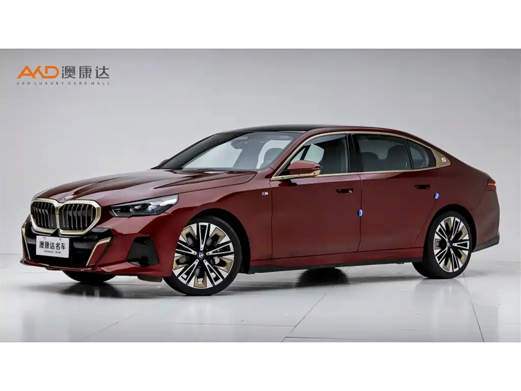 BMW 5 Series 2024 — фото 1
