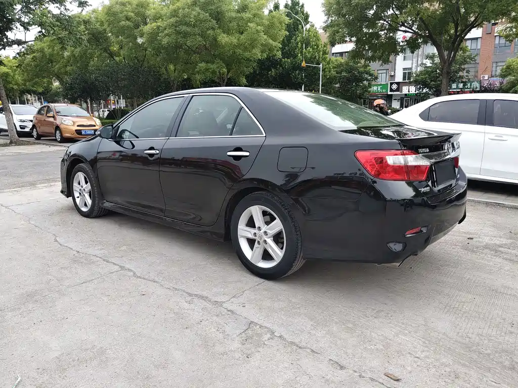 Toyota Camry 2013