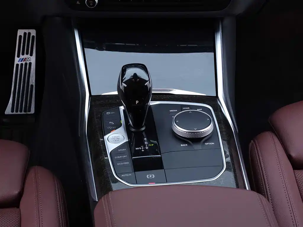 BMW 3 Series 2021 — фото 14