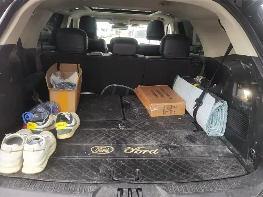 Ford Explorer 2024