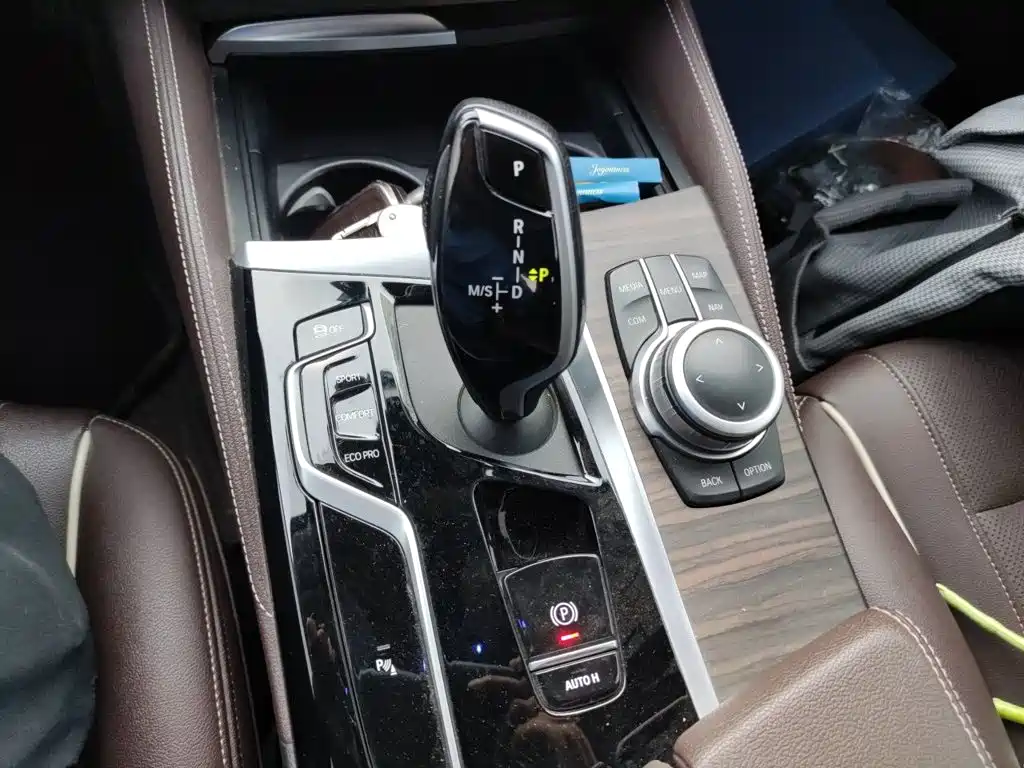 BMW 5 Series 2022 — фото 15