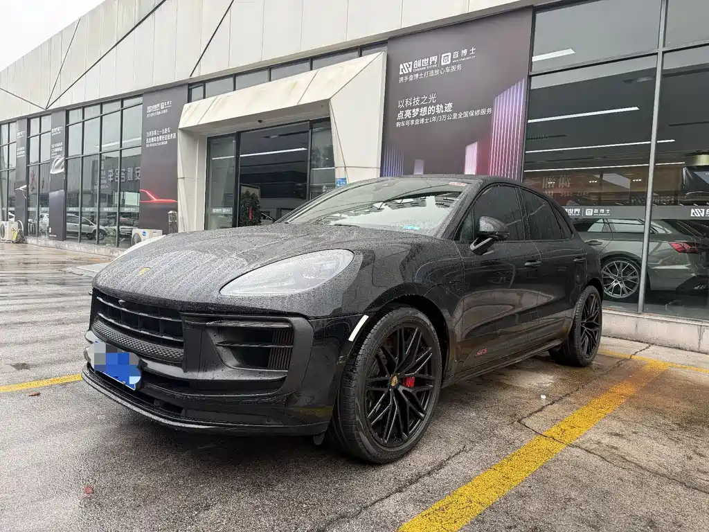 Porsche Macan 2023 — фото 1