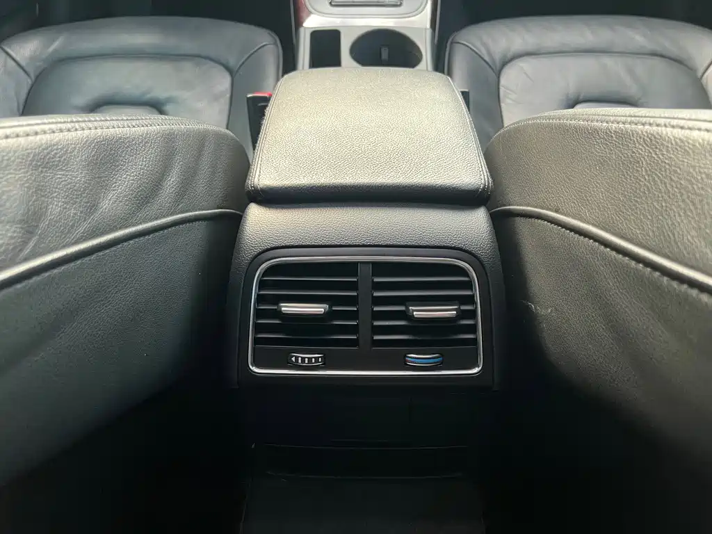 Audi A4L 2015 — фото 20