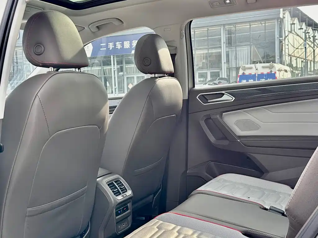 Volkswagen Tiguan L 2021