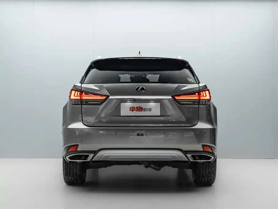 Lexus RX 2021
