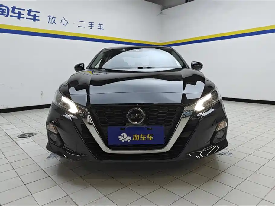 Nissan Teana 2021