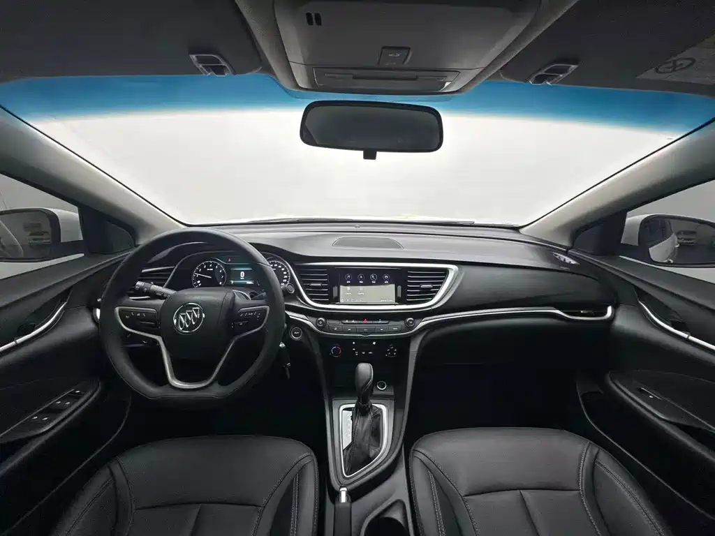 Buick Excelle 2022 — фото 4