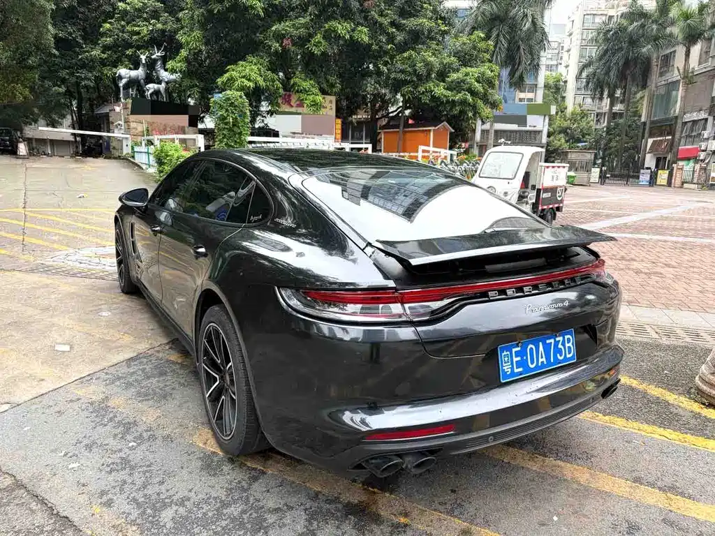 Porsche Panamera 2018 — фото 8