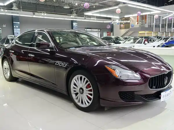 Maserati Quattroporte 2013