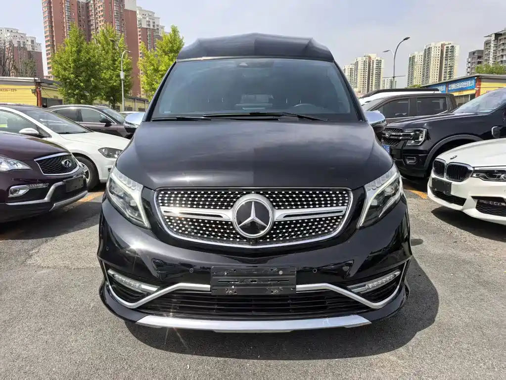 Mercedes-Benz V-Class 2020 — фото 2
