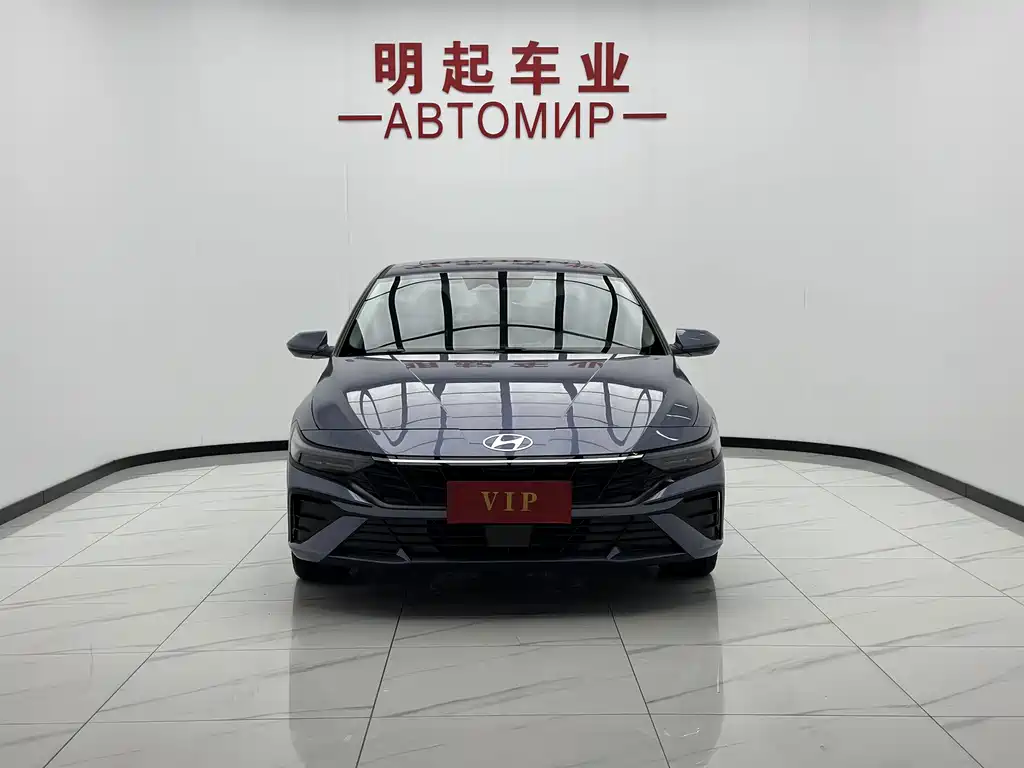 Hyundai Elantra 2023