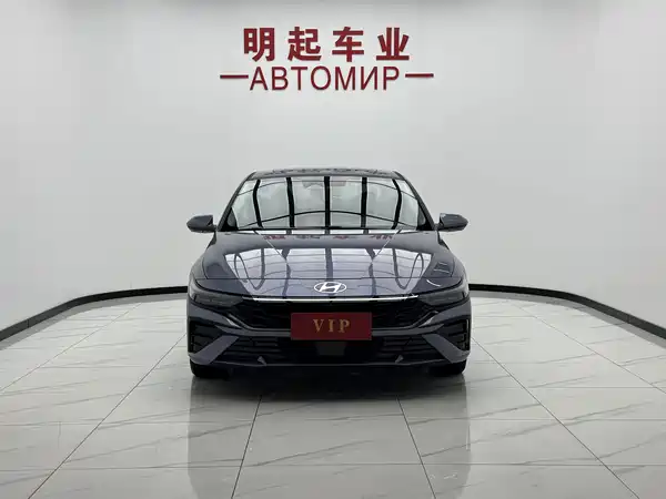Hyundai Elantra 2023
