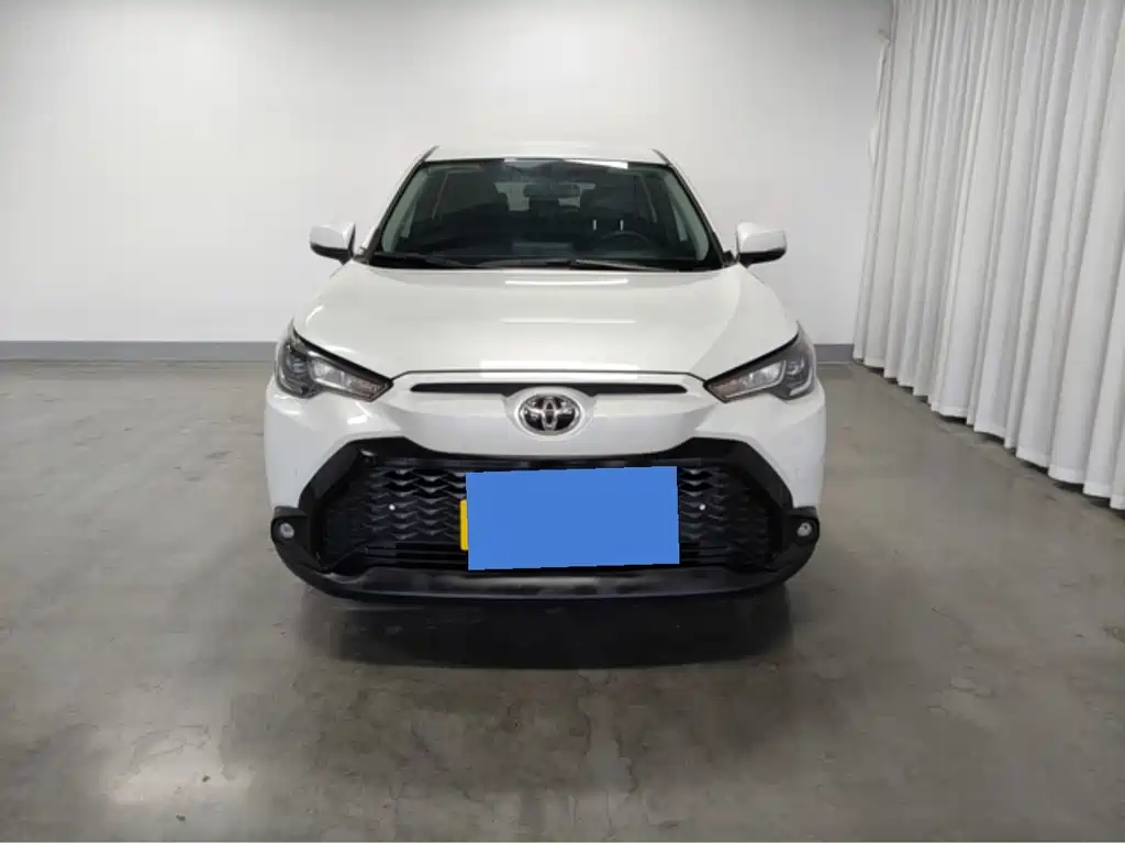 Toyota Frontlander 2024