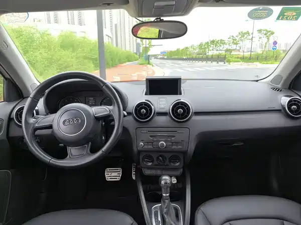 Audi A1 2015
