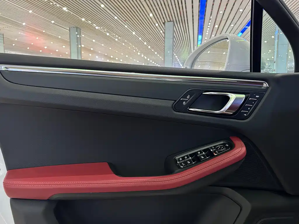 Porsche Macan 2026 — фото 12
