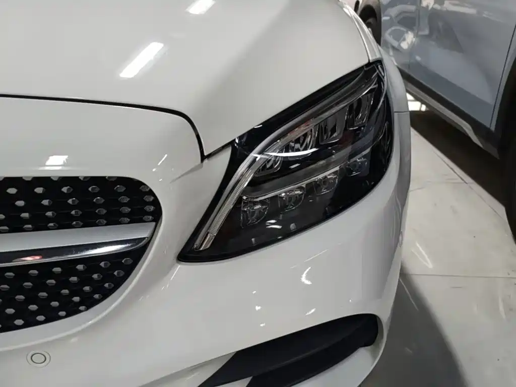 Mercedes-Benz C-Class 2019 — фото 24