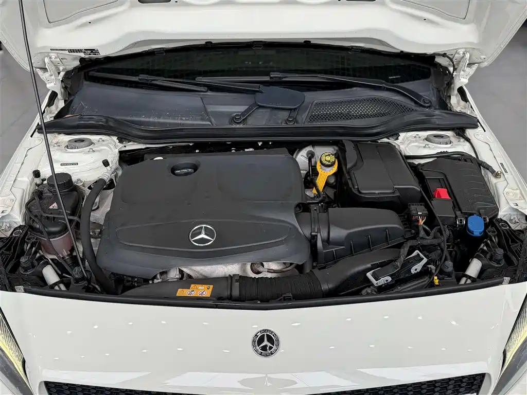 Mercedes-Benz A-Class 2018 — фото 12