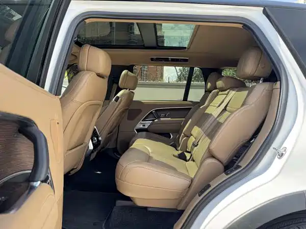 Land Rover Range Rover 2024
