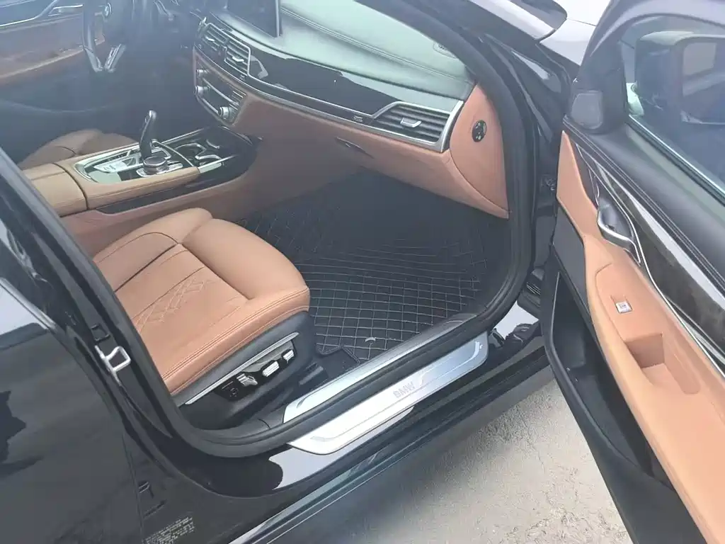 BMW 7 Series 2016 — фото 4