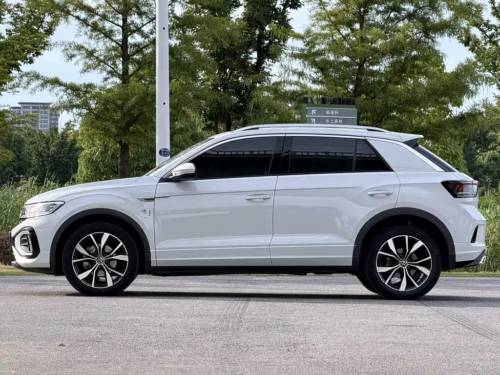Volkswagen T-Roc 2024 — фото 16