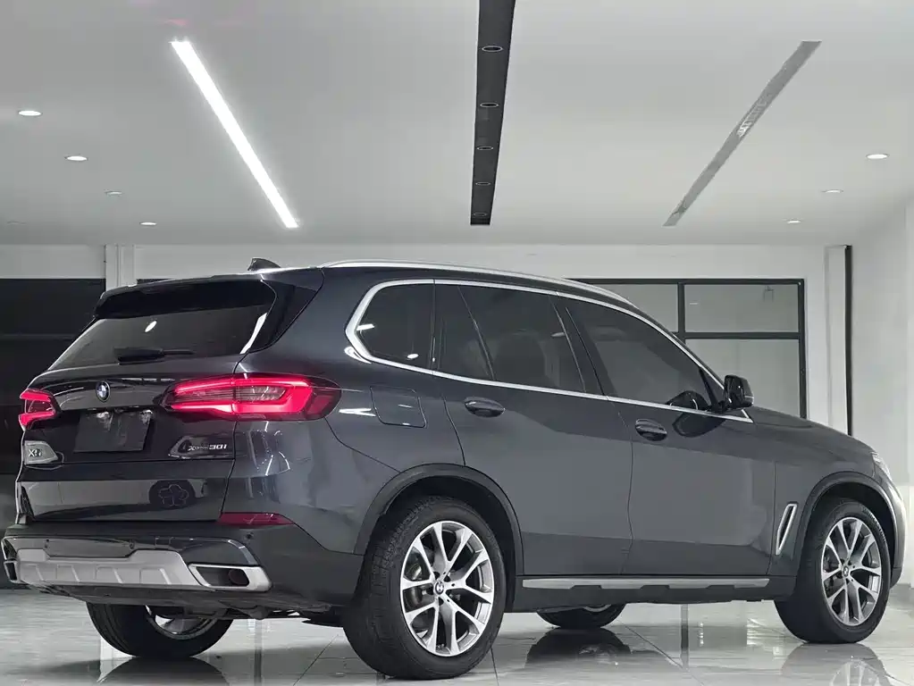 BMW X5 2020 — фото 17
