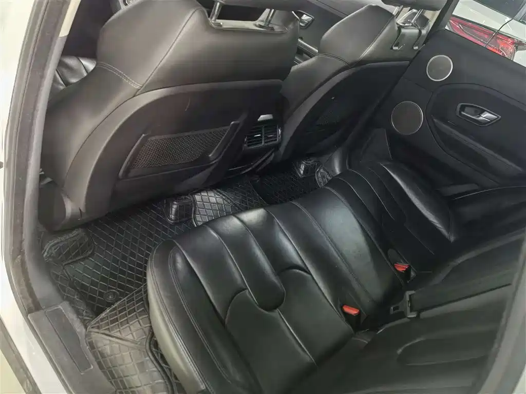 Land Rover Evoque 2015 — фото 14