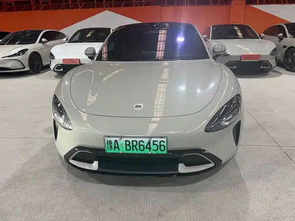 Xiaomi SU7 2024