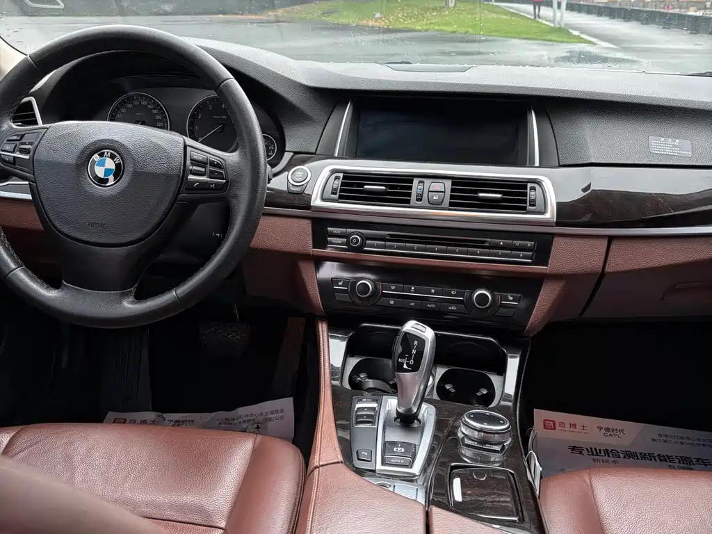 BMW 5 Series 2014 — фото 6