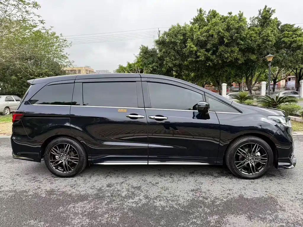 Honda Odyssey 2022 — фото 15