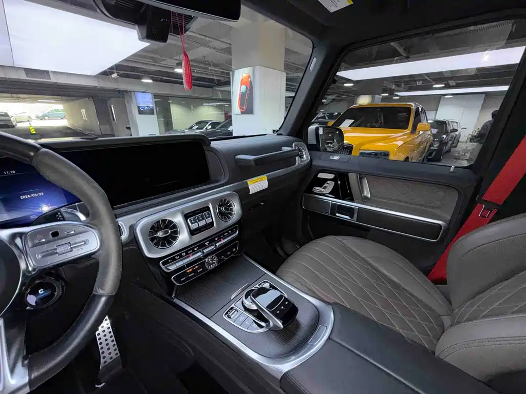Mercedes-Benz G-Class AMG 2023 — фото 18