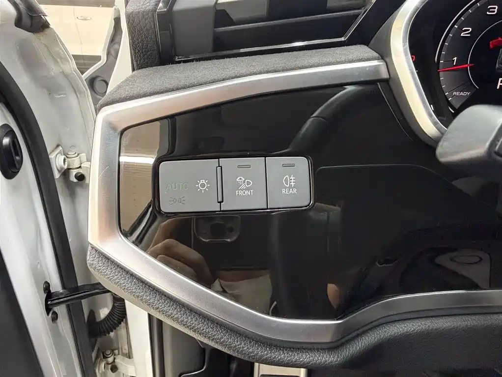 Audi Q3 2023 — фото 9