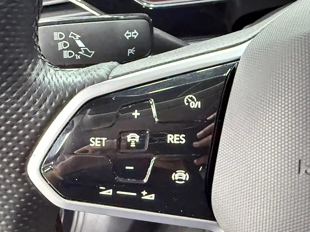 Volkswagen Passat 2023 — фото 12